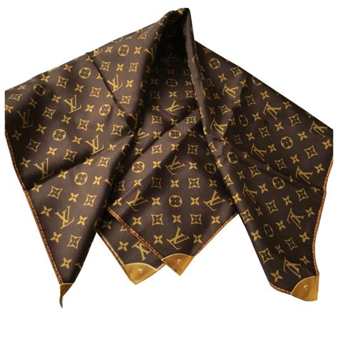 louis vuitton silk scarf price.